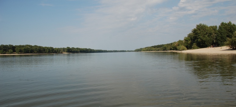 Die Mittelspitze von der Rosteige - Natura Camping Acs in Ungarn an der Donau - 18