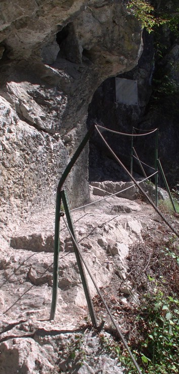 Die Mittelspitze von der Rosteige in den Tolminer Klammen in Slowenien 16