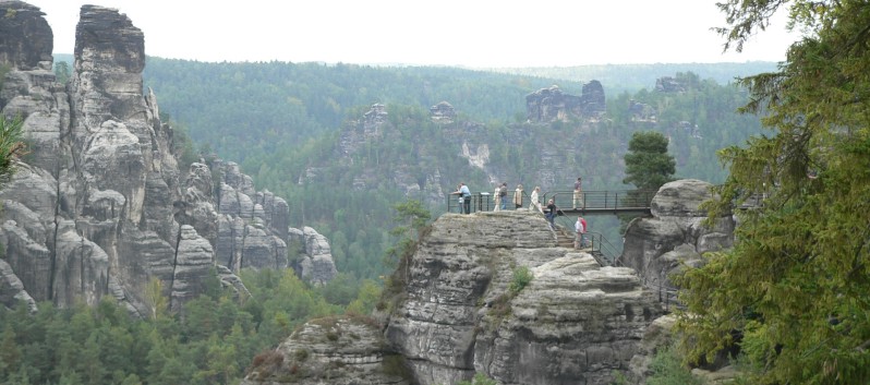 Die Mittelspitze von der Rosteige in der Bastei bei Dresden 2006 - 02