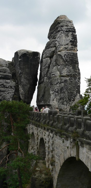 Die Mittelspitze von der Rosteige in der Bastei bei Dresden 2006 - 04